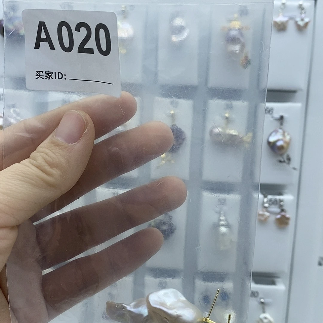 钛钢淡水珍珠颈饰