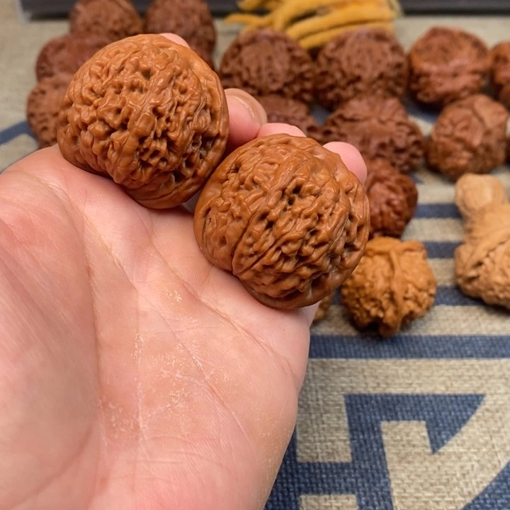 文玩核桃把件g****n核桃