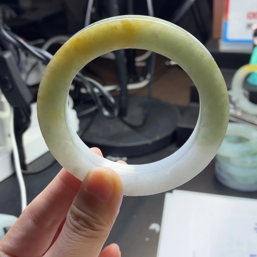 未镶嵌缅A翡翠多样性发一定制翡翠