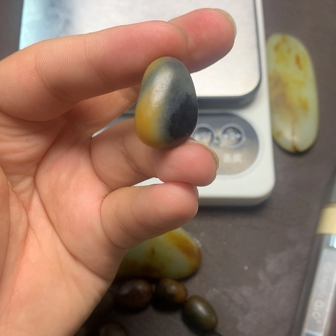 和田玉（糖玉）未镶嵌挂件