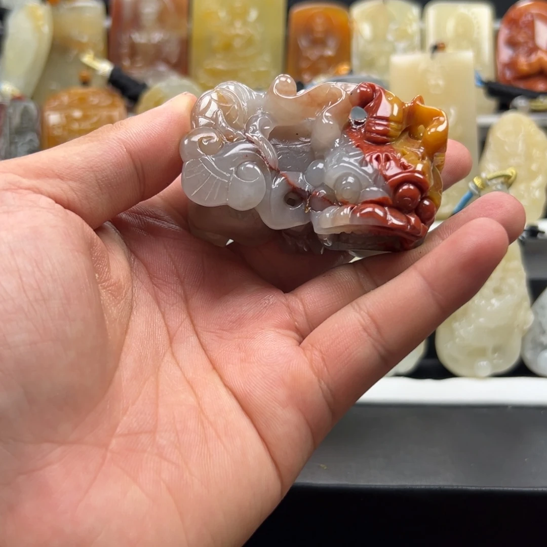 石英质玉(黄龙玉)未镶嵌多样性发货,发其一