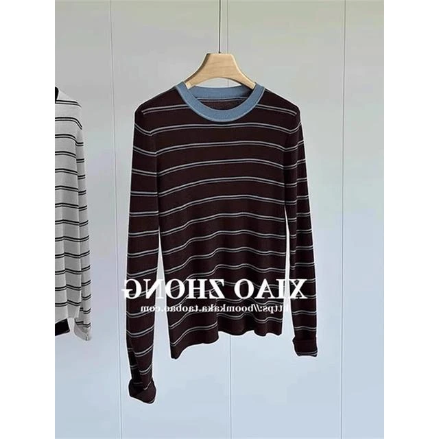 秋季新款简约百搭条纹针织打底衫撞色领口圆领长袖显瘦针织衫女