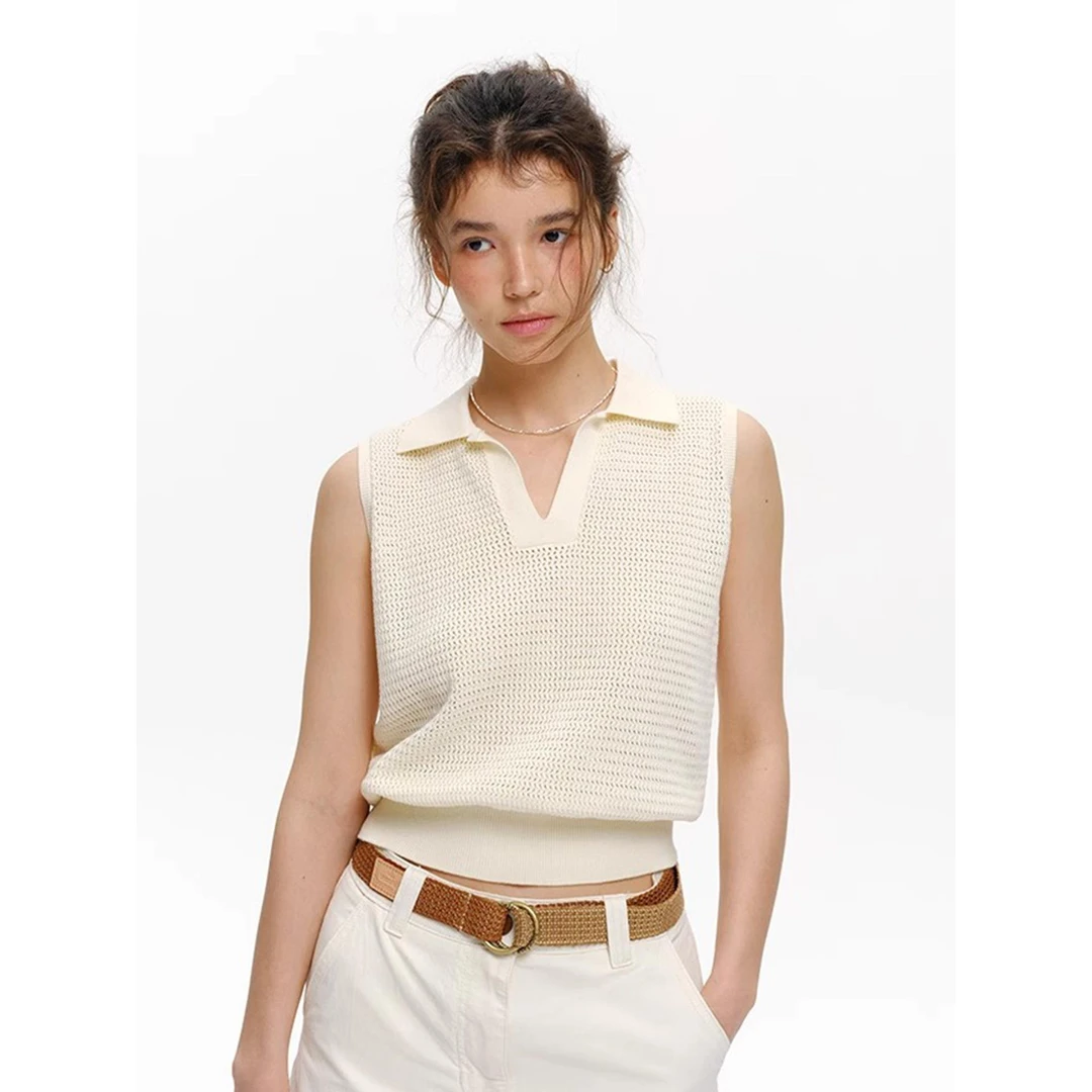 法式坑条肌理感白色冰丝针织背心女夏外穿镂空显瘦无袖翻领上衣