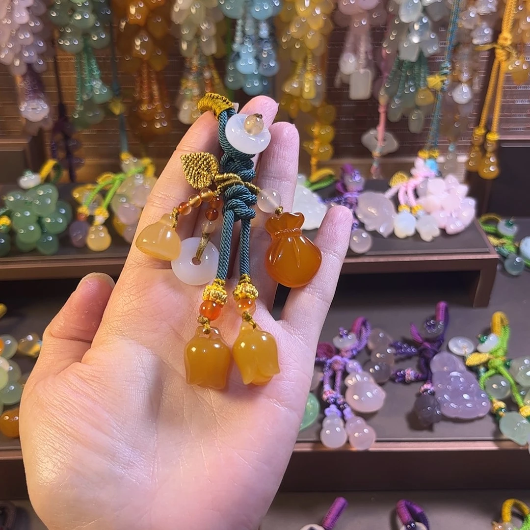 薰****玛瑙/玉髓未镶嵌车挂福利款钥匙扣