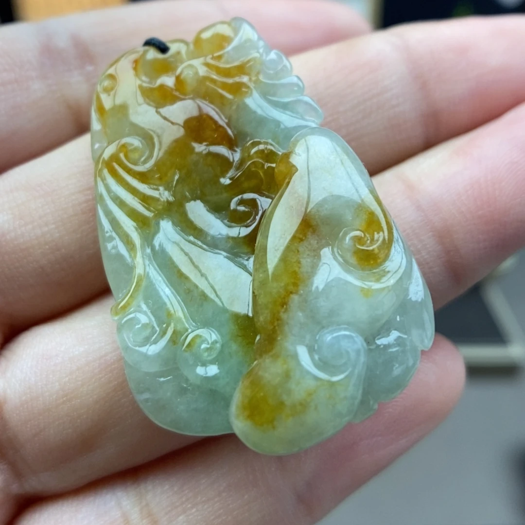 翡翠未镶嵌颈饰吊坠