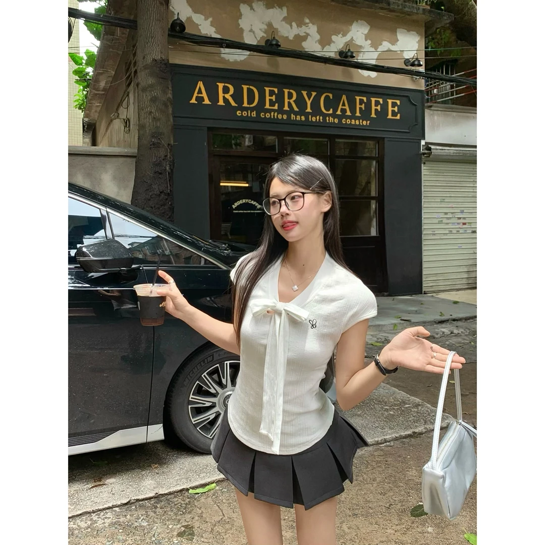 纯欲甜辣白色短袖T恤女2025夏季韩系学院风修身小个子上衣潮