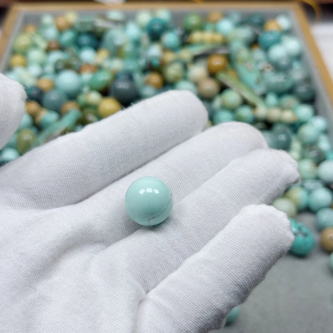 绿松石未镶嵌挂件