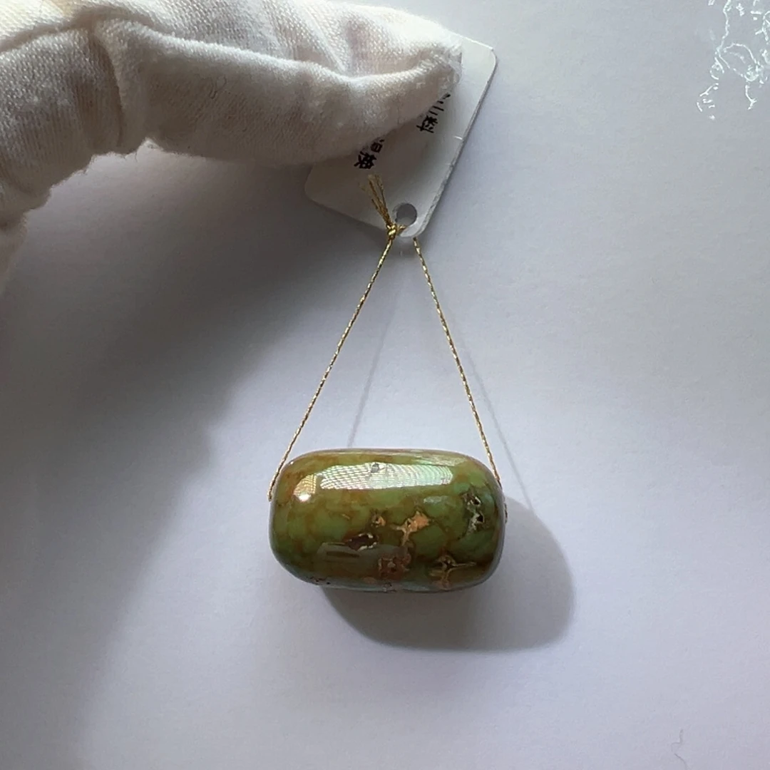 绿松石未镶嵌挂件