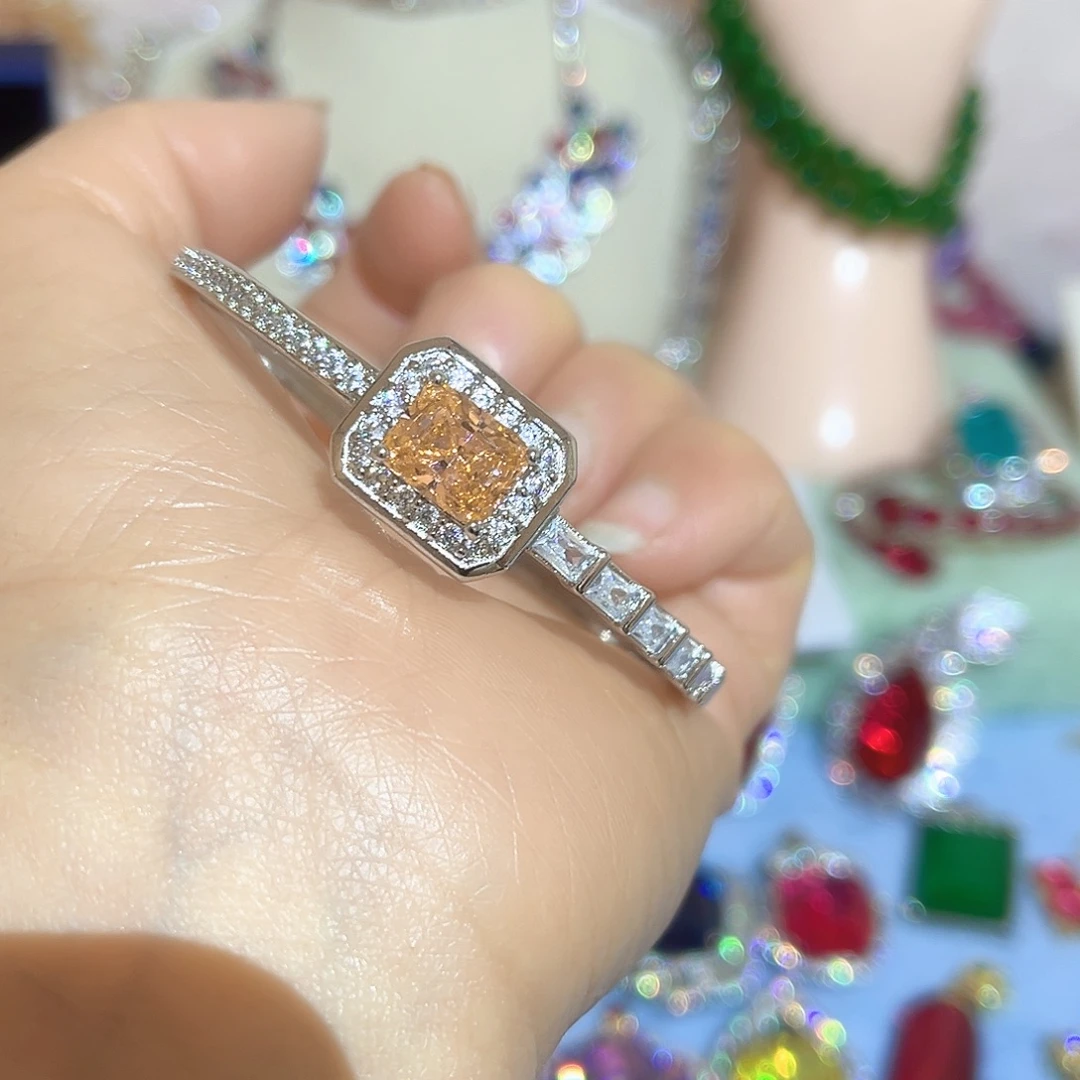 钨金璀璨夺目耀眼