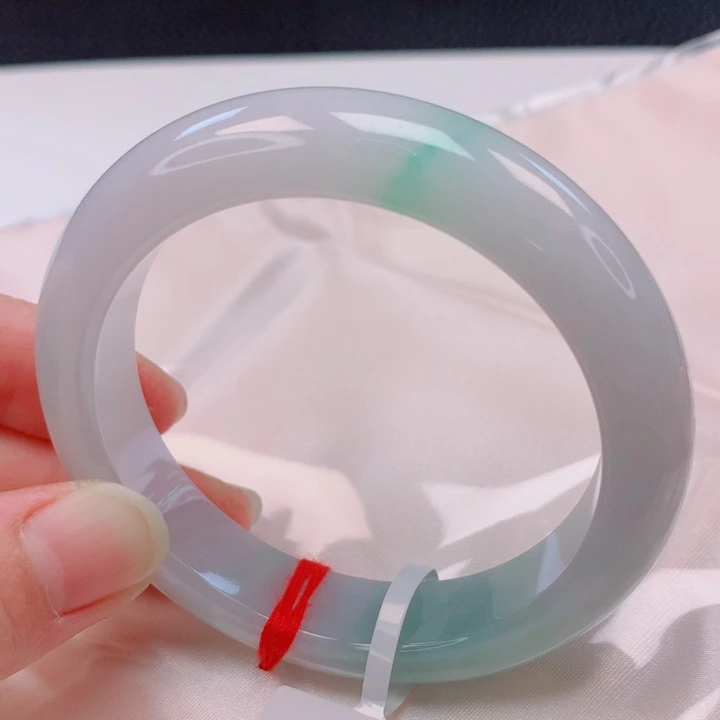 翡翠未镶嵌手镯56圈口