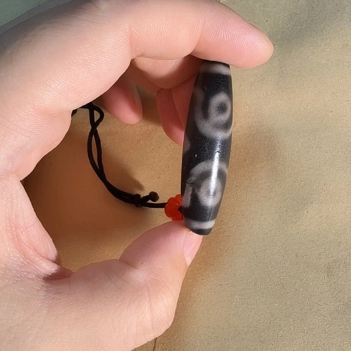 用***1玛瑙/玉髓合金颈饰宝盖三眼