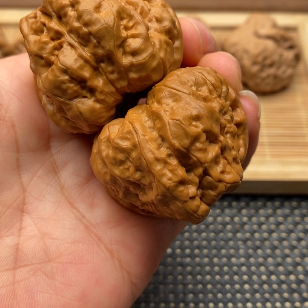 文玩核桃把件边44左右