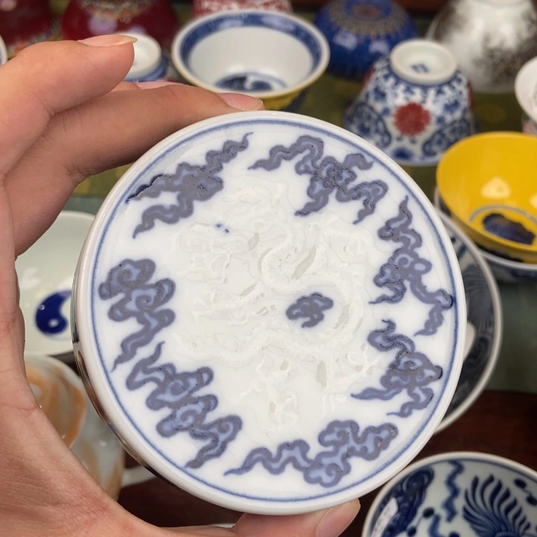 陶瓷的设计师是一个人