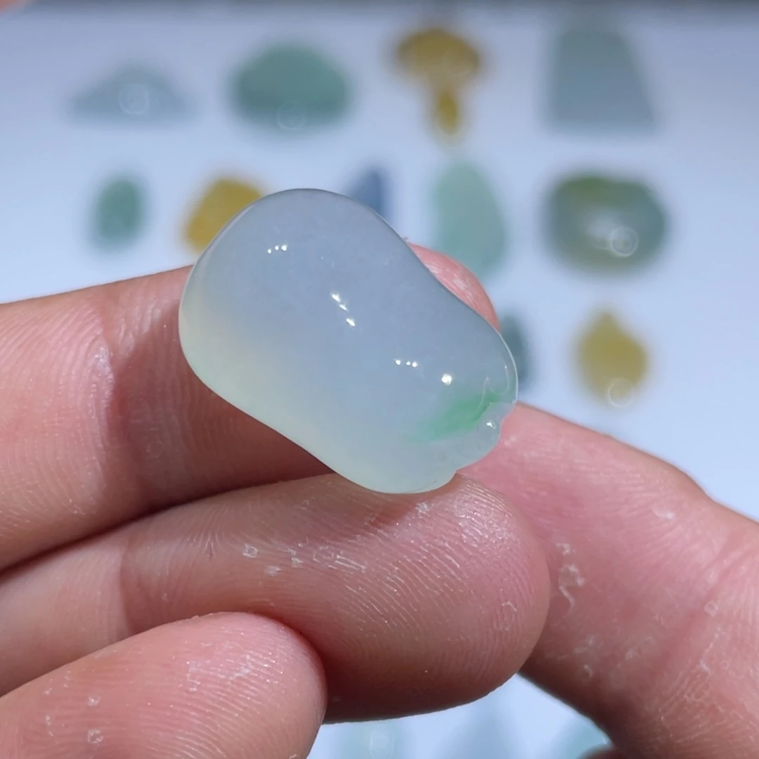 颈饰未镶嵌翡翠福瓜