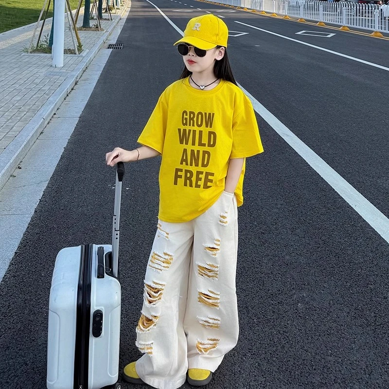 女童韩版夏季套装2025儿童新款洋气宽松T恤破洞牛仔裤薄款两件套