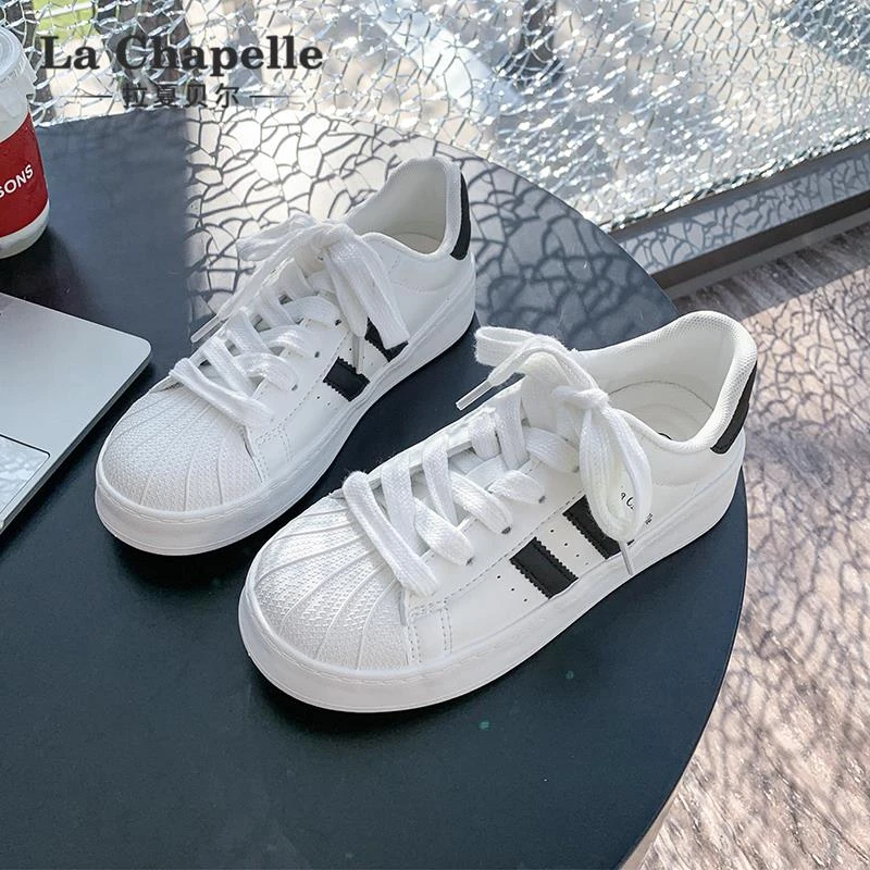 拉夏贝尔板鞋女款2025爆款夏季学生透气轻便厚底板鞋子百搭小白鞋