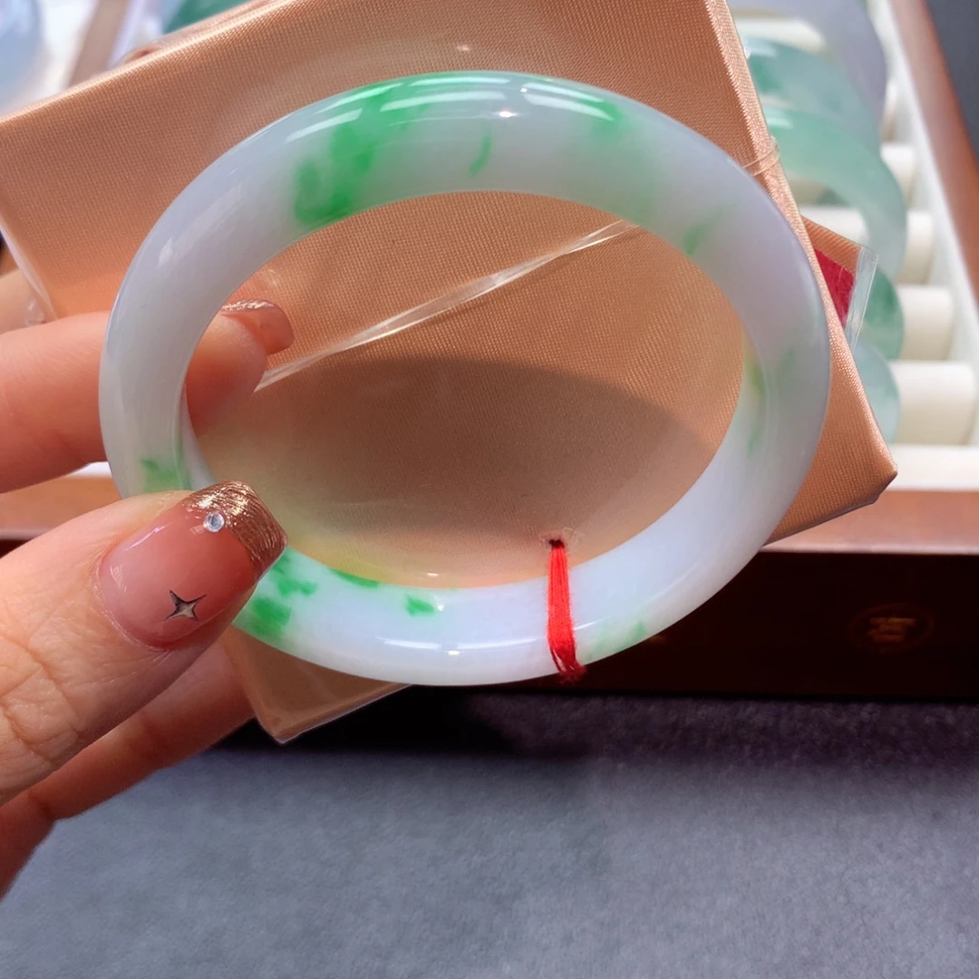 翡翠未镶嵌手镯17号