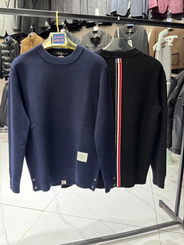 秋冬卫衣时尚男士上衣圆领套头加厚耐磨长袖渐变秋季男装透气