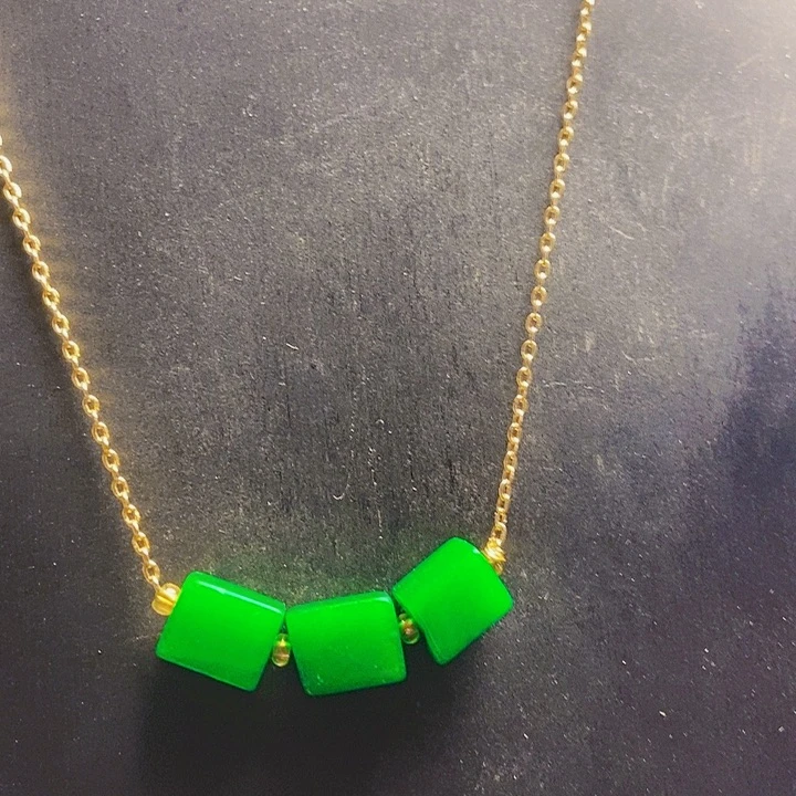 翡翠14K金镶嵌颈饰