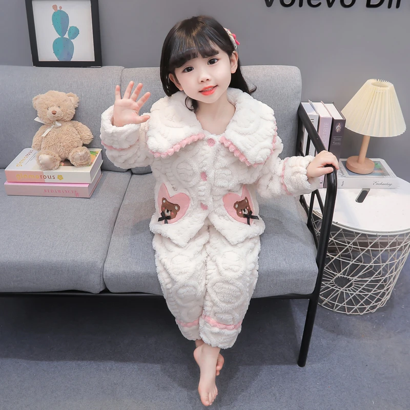 女童法兰绒睡衣秋冬款2025新款宝宝冬装加厚儿童法兰绒家居服套装