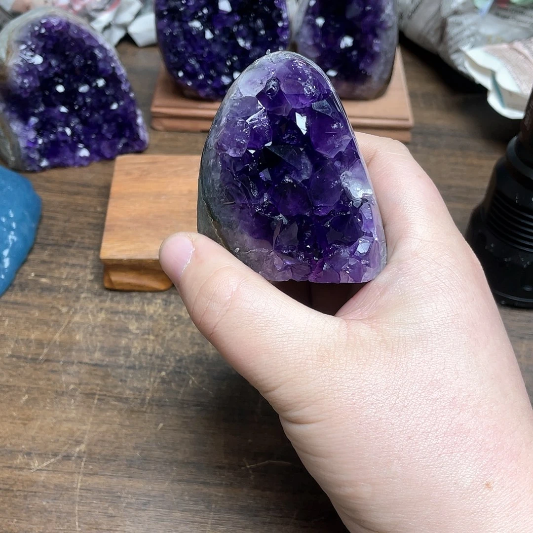 紫晶大型摆件（非配饰）未镶嵌