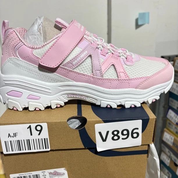 SKECHERS/斯凯奇V896 运动鞋 38码