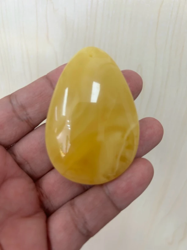 琥珀蜜蜡吊坠23.4克