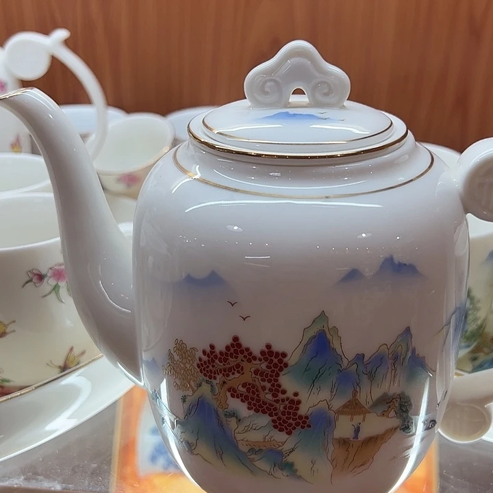 陶瓷茶壶哈哈哈哈哈
