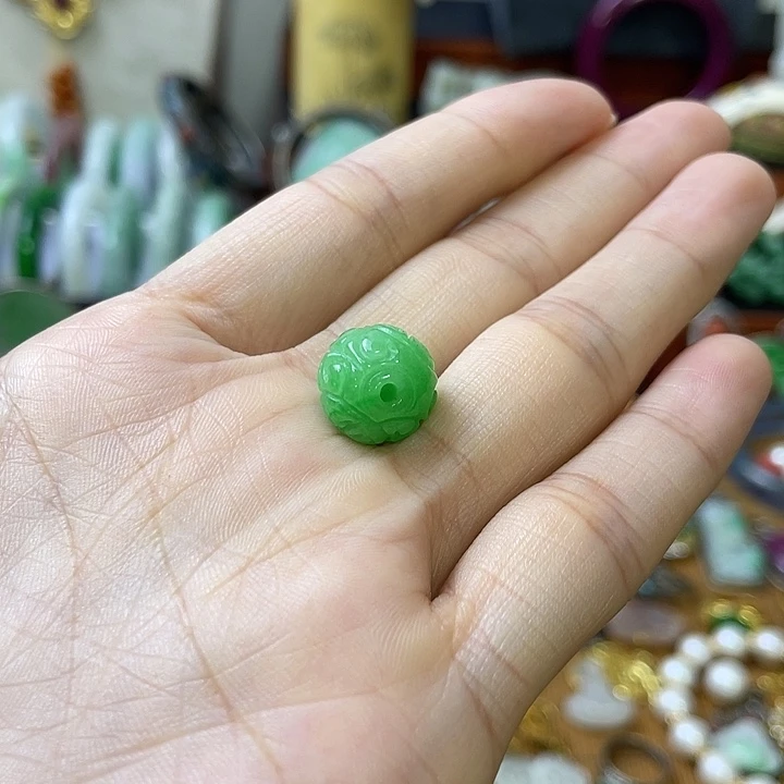 颈饰未镶嵌翡翠精美雕刻物件物件