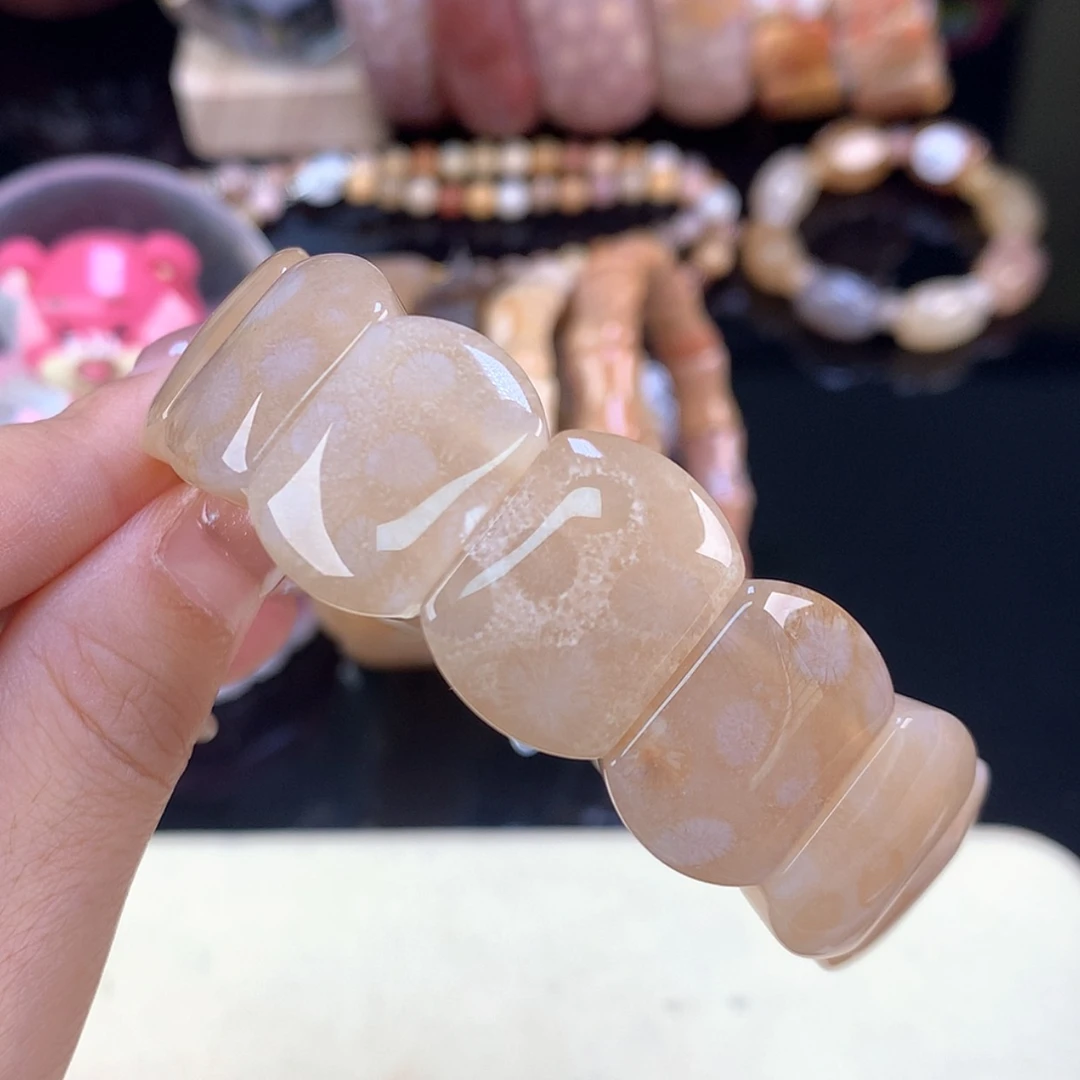 【闪购商品】颈饰未镶嵌硅化珊瑚（珊瑚玉）福利手牌（13号）