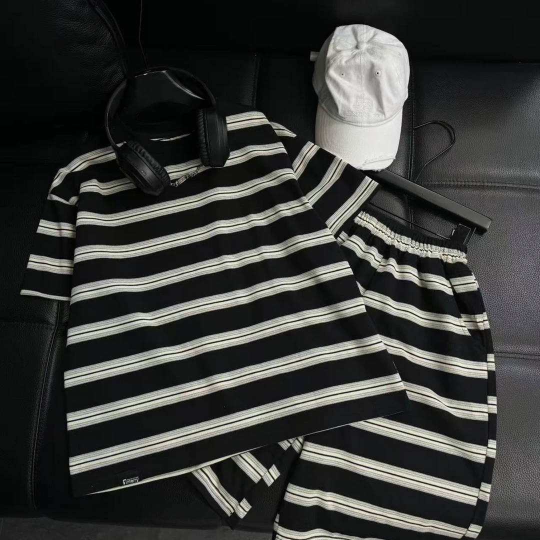 吾2025【Y】5月10日 儿童时尚潮酷黑色条纹短袖套装4011-