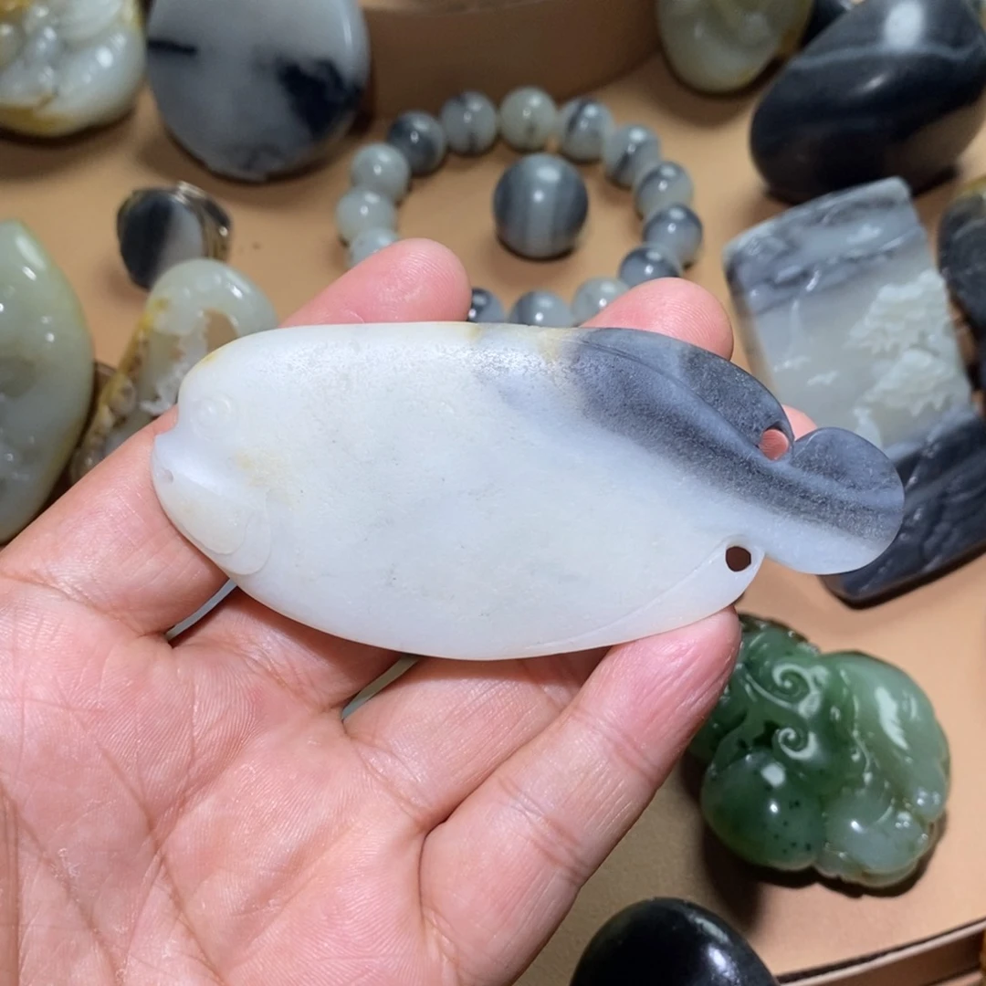 未镶嵌和田玉把件