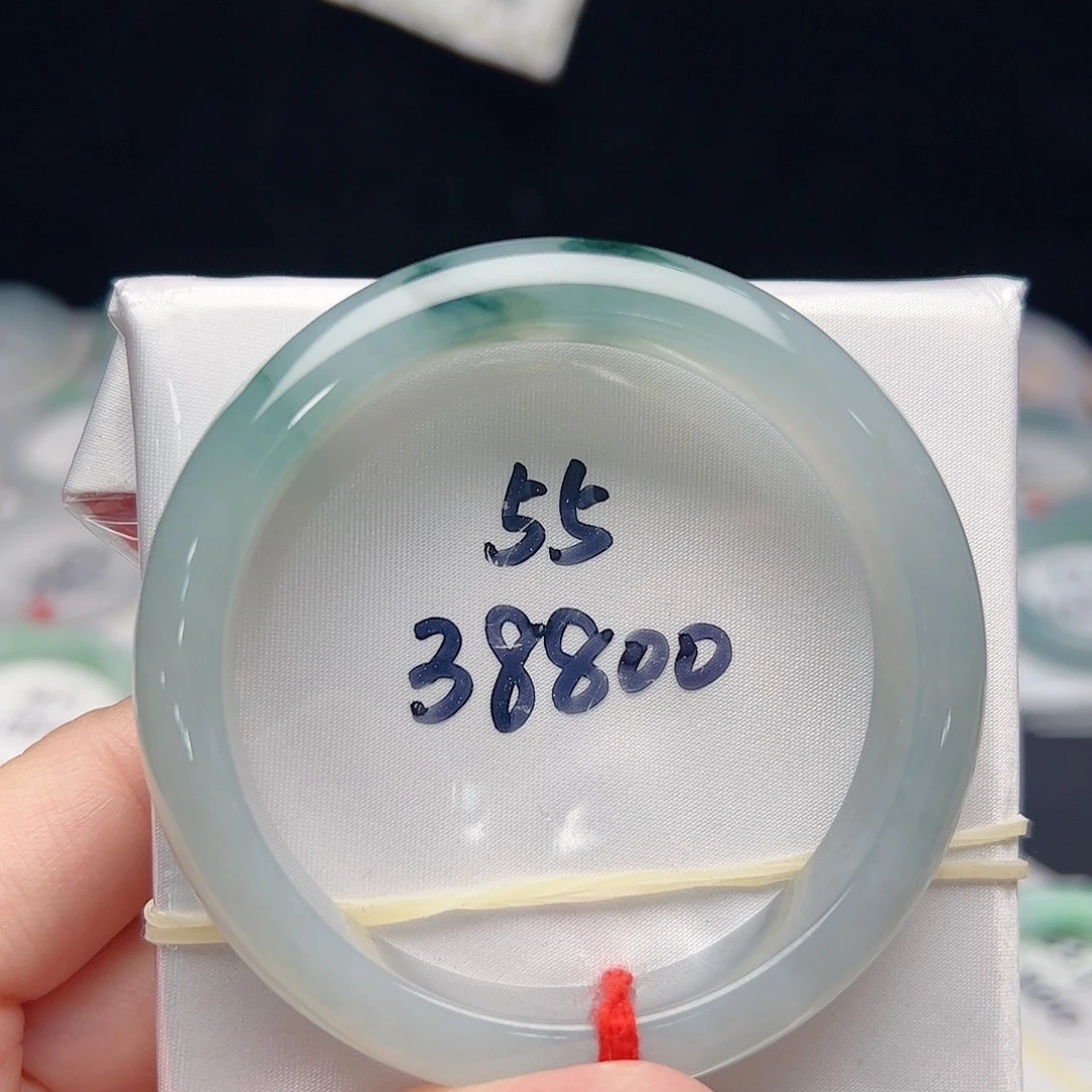 翡翠未镶嵌手镯A货