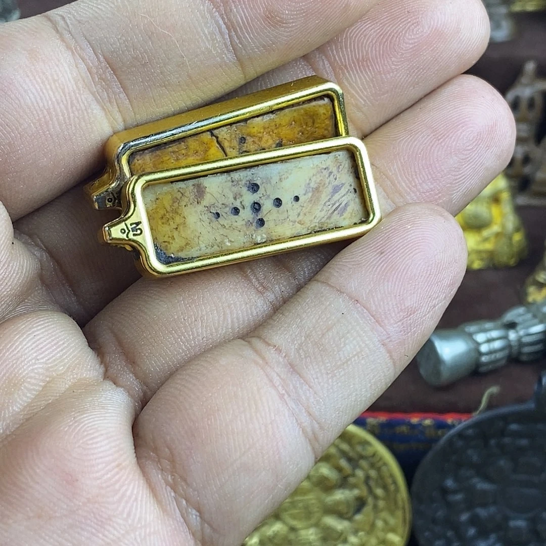 溪***某纯铜石英石恭喜发财扎西德勒