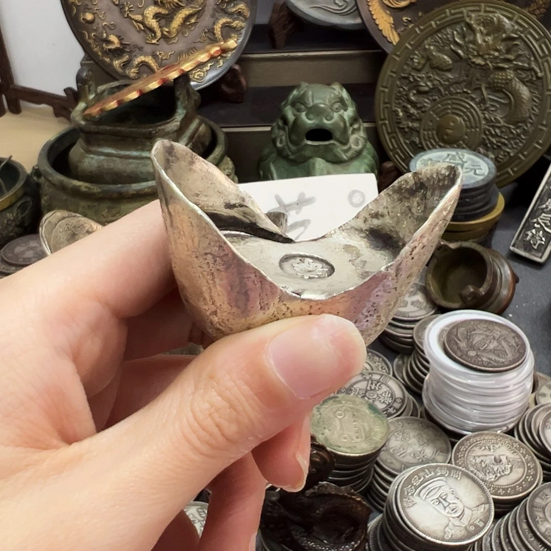 金属复古风格摆件