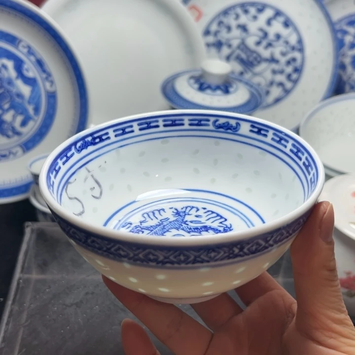 碗青花玲珑5寸饭碗