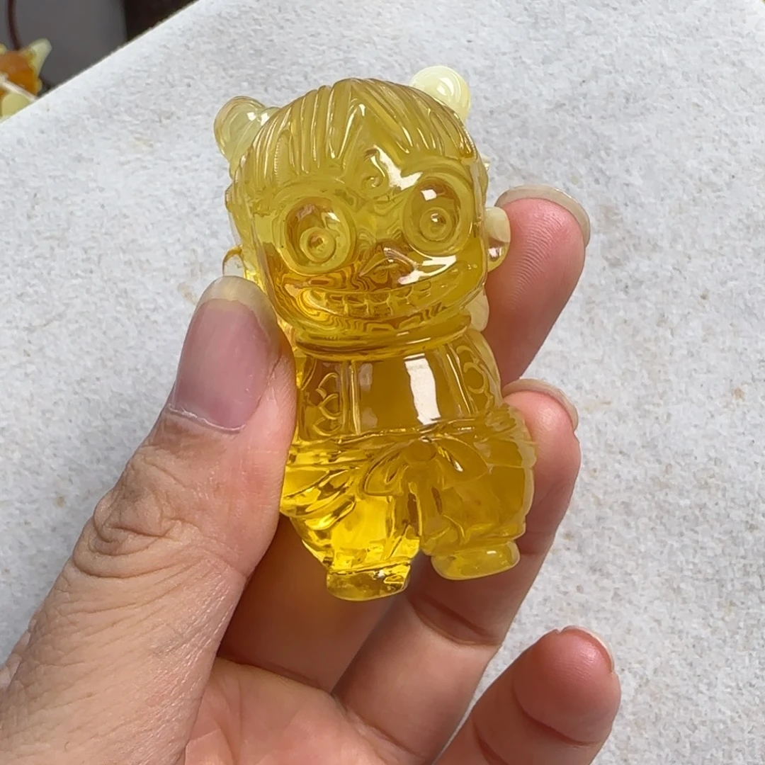 蜜蜡未镶嵌珠宝奇石