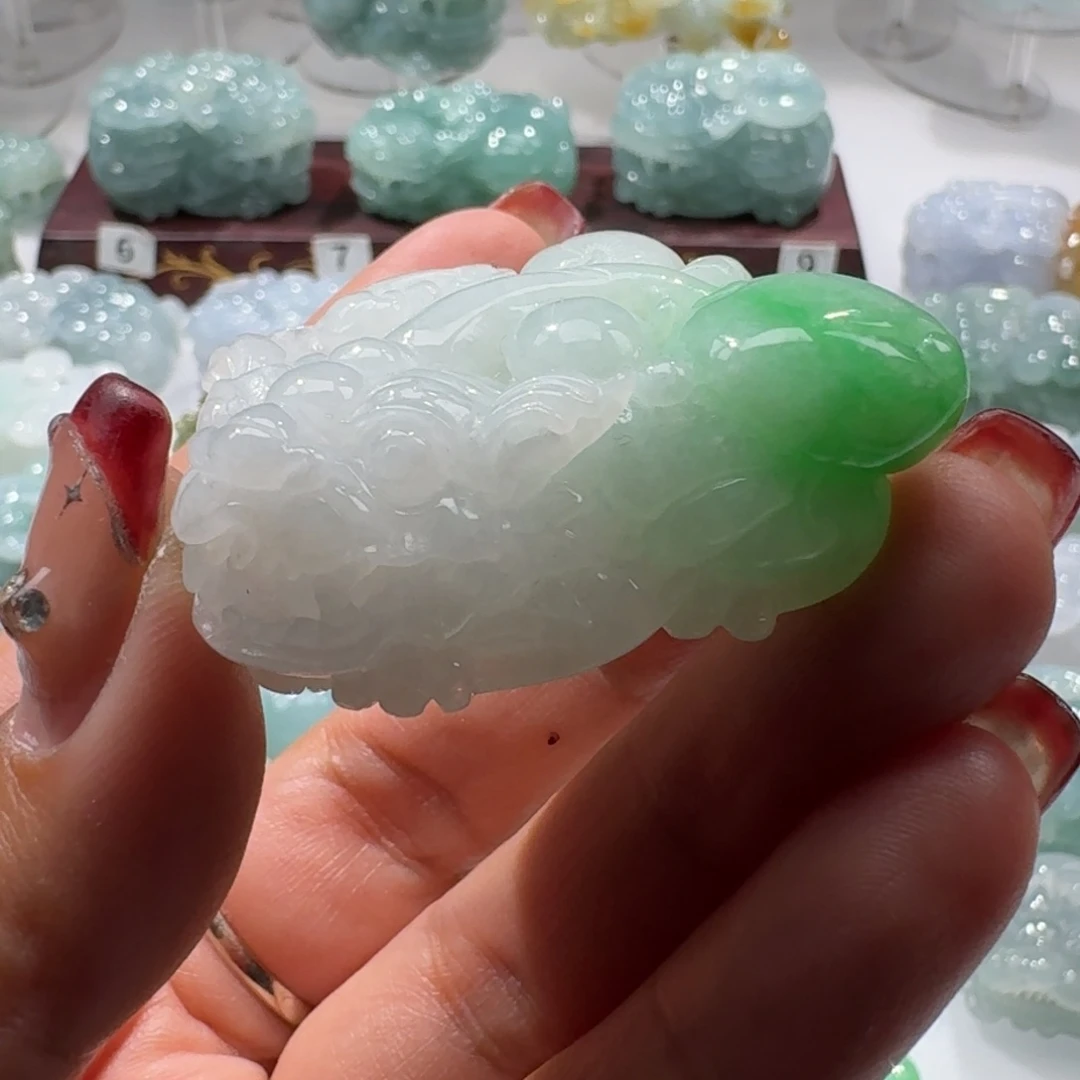 定制翡翠未镶嵌J****n貔貅