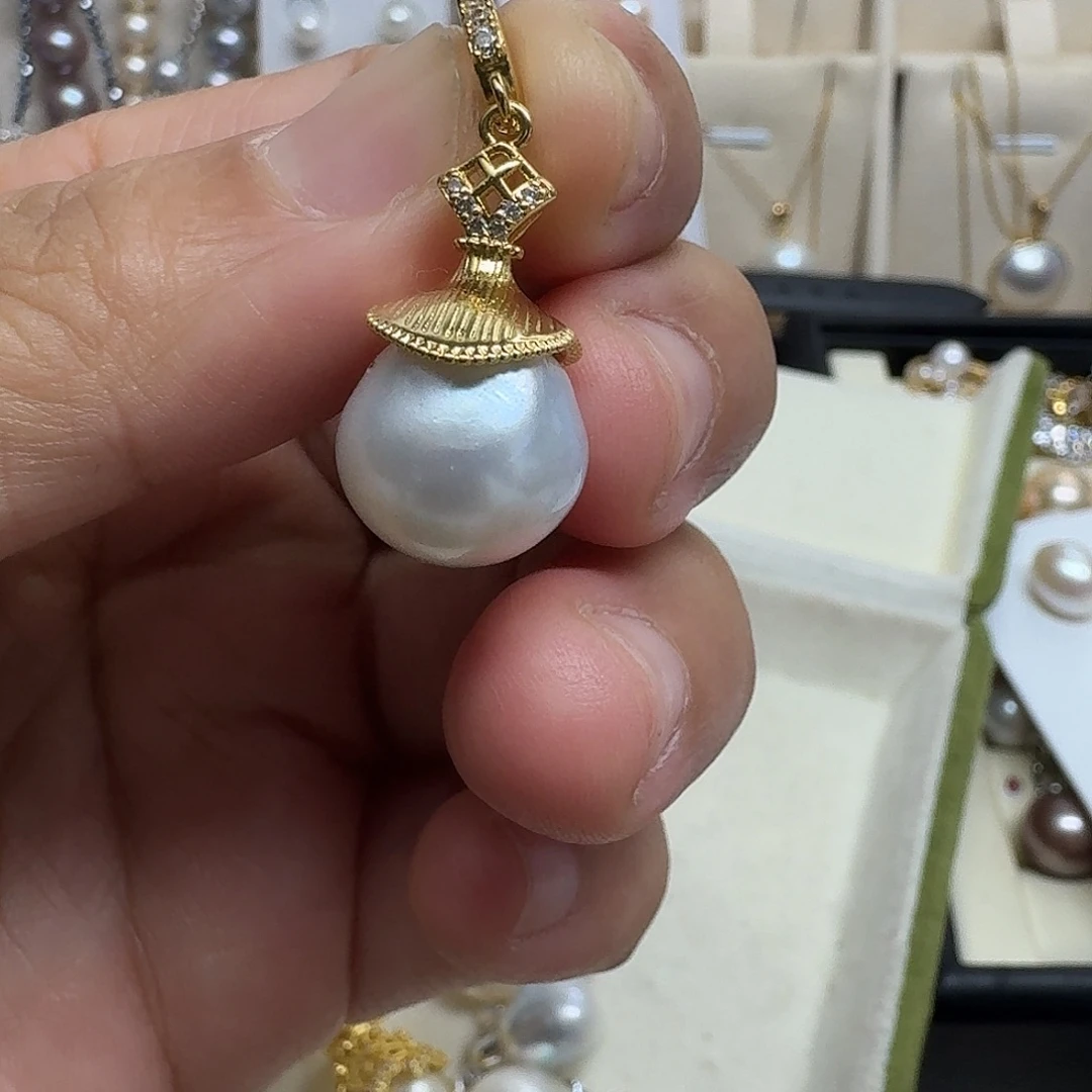 海水珍珠银S925镶嵌颈饰12.7mm澳白巴洛克帽子吊坠有瑕疵不退换
