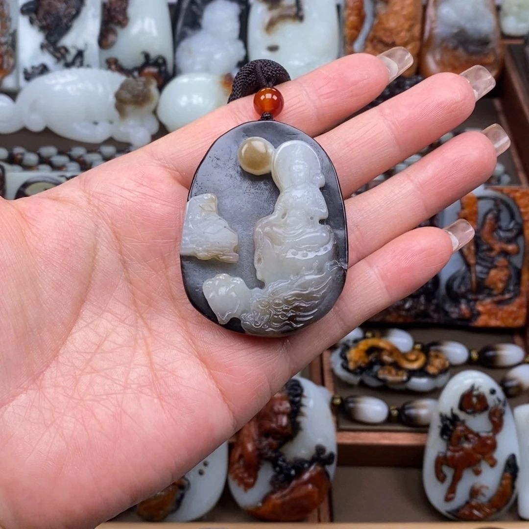 颈饰未镶嵌和田玉