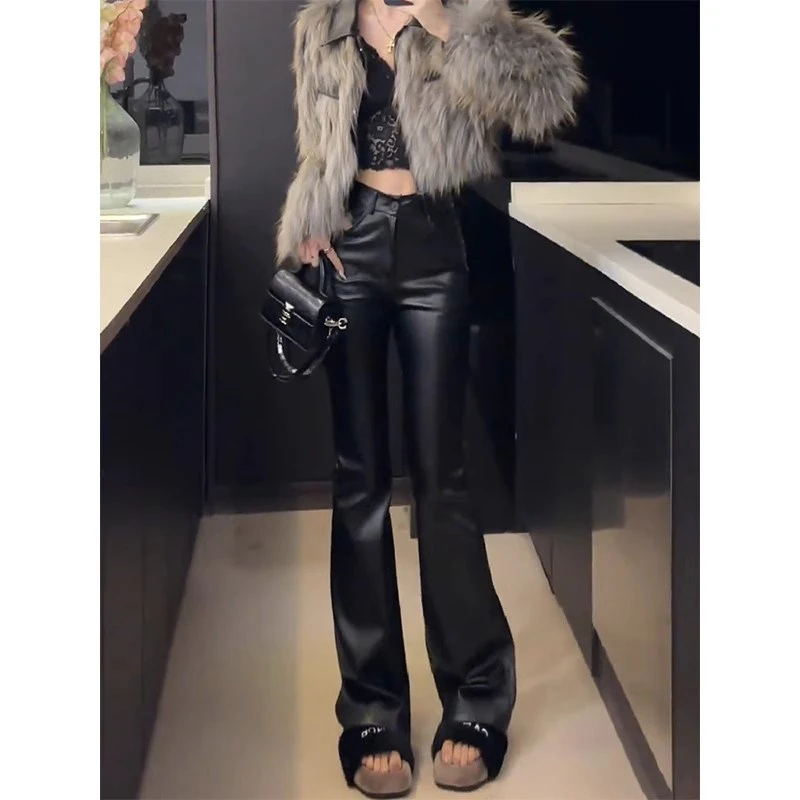 加绒黑色微喇皮裤女2025新款修身pu哑光高腰显瘦小个子喇叭裤子