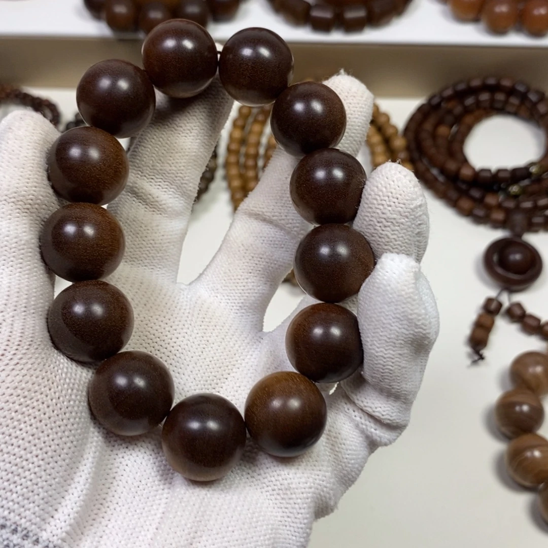 阿***哲檀香木老山檀香1.8沉水焦糖奶香