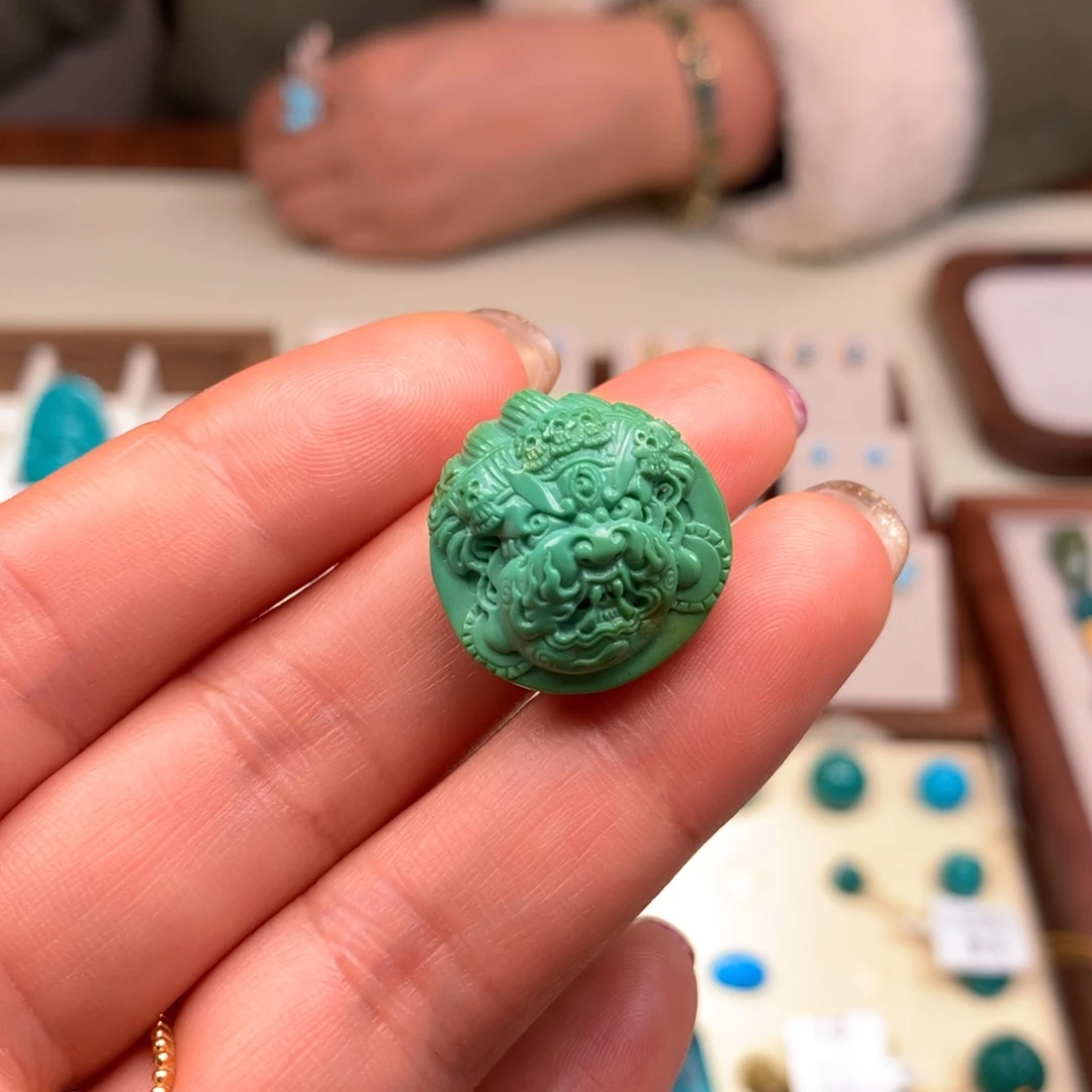 绿松石未镶嵌珠宝奇石