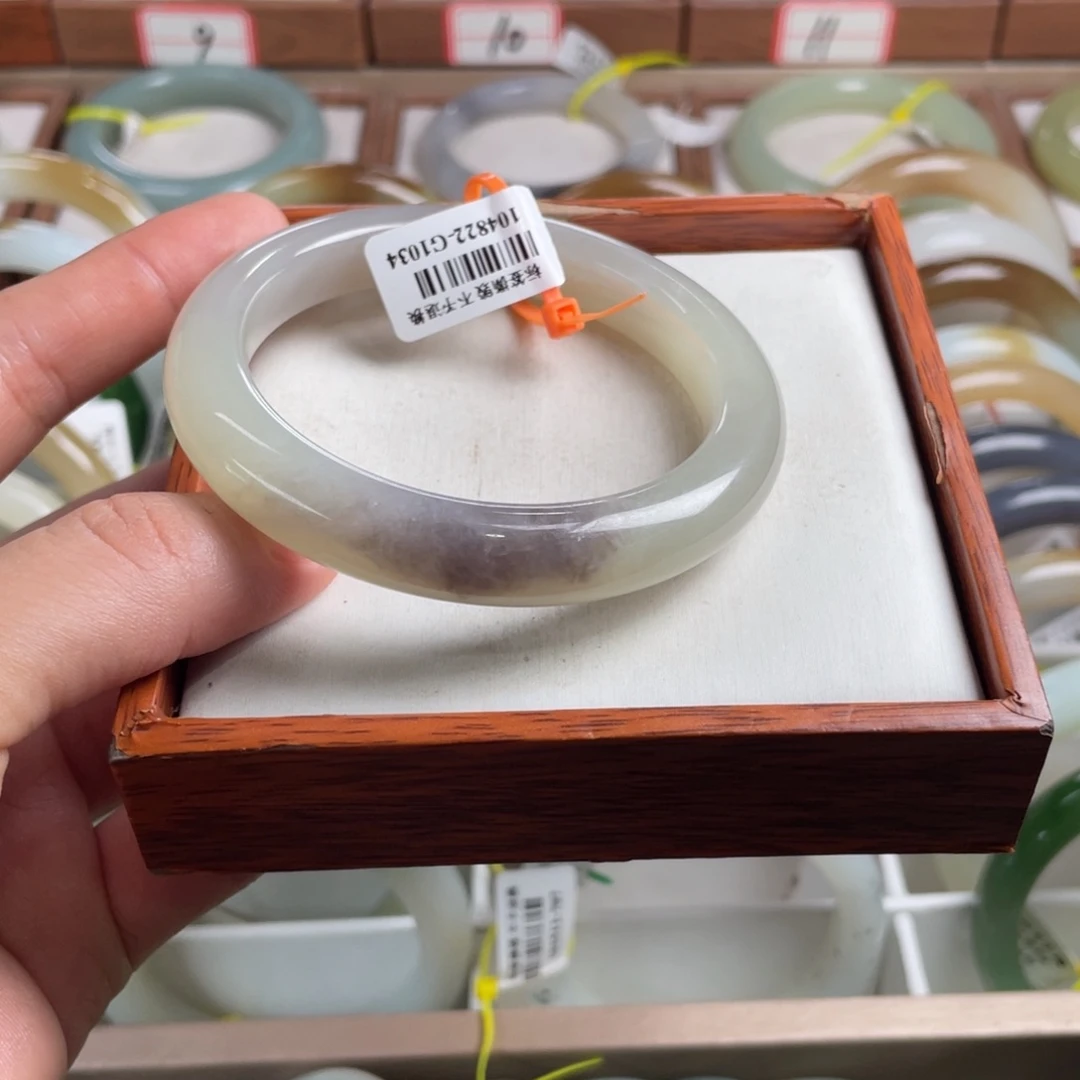 【闪购商品】和田玉手镯未镶嵌58.5.17