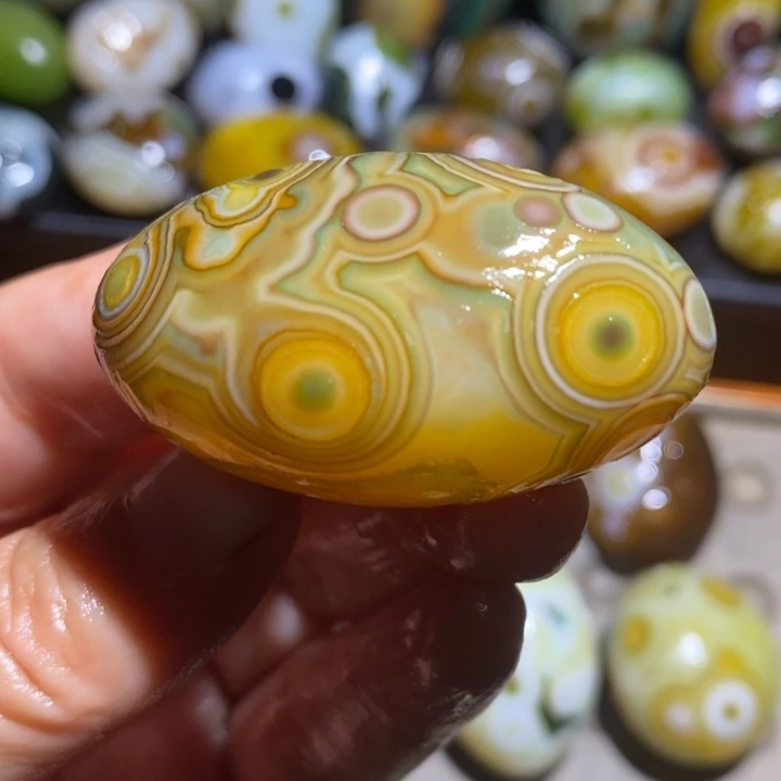 未镶嵌玛瑙/玉髓珠宝半成品118