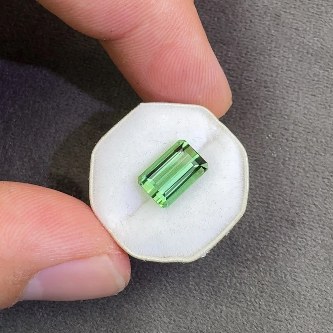 碧玺珠宝奇石未镶嵌2.81ct