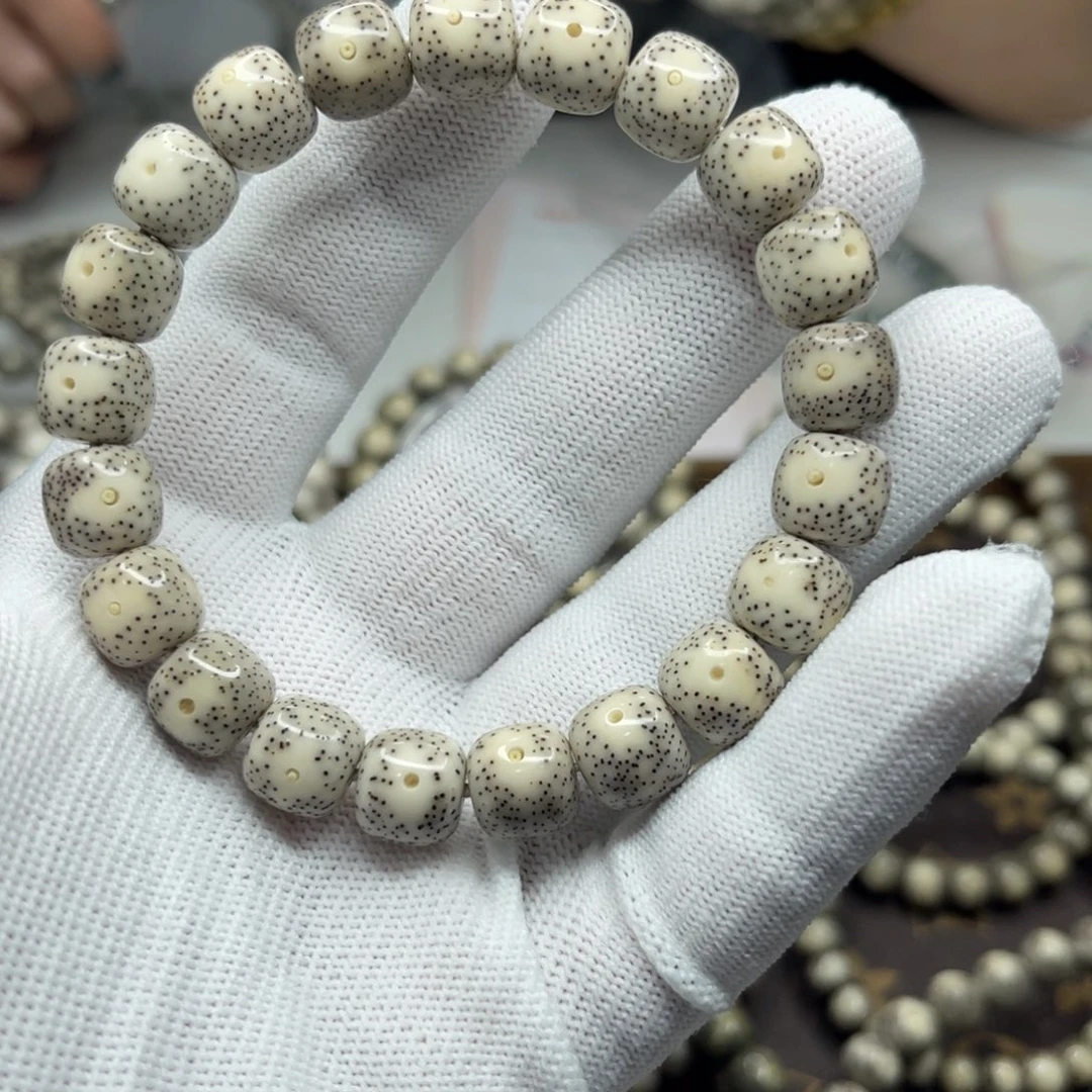 星月菩提手串H088火龙果大眼