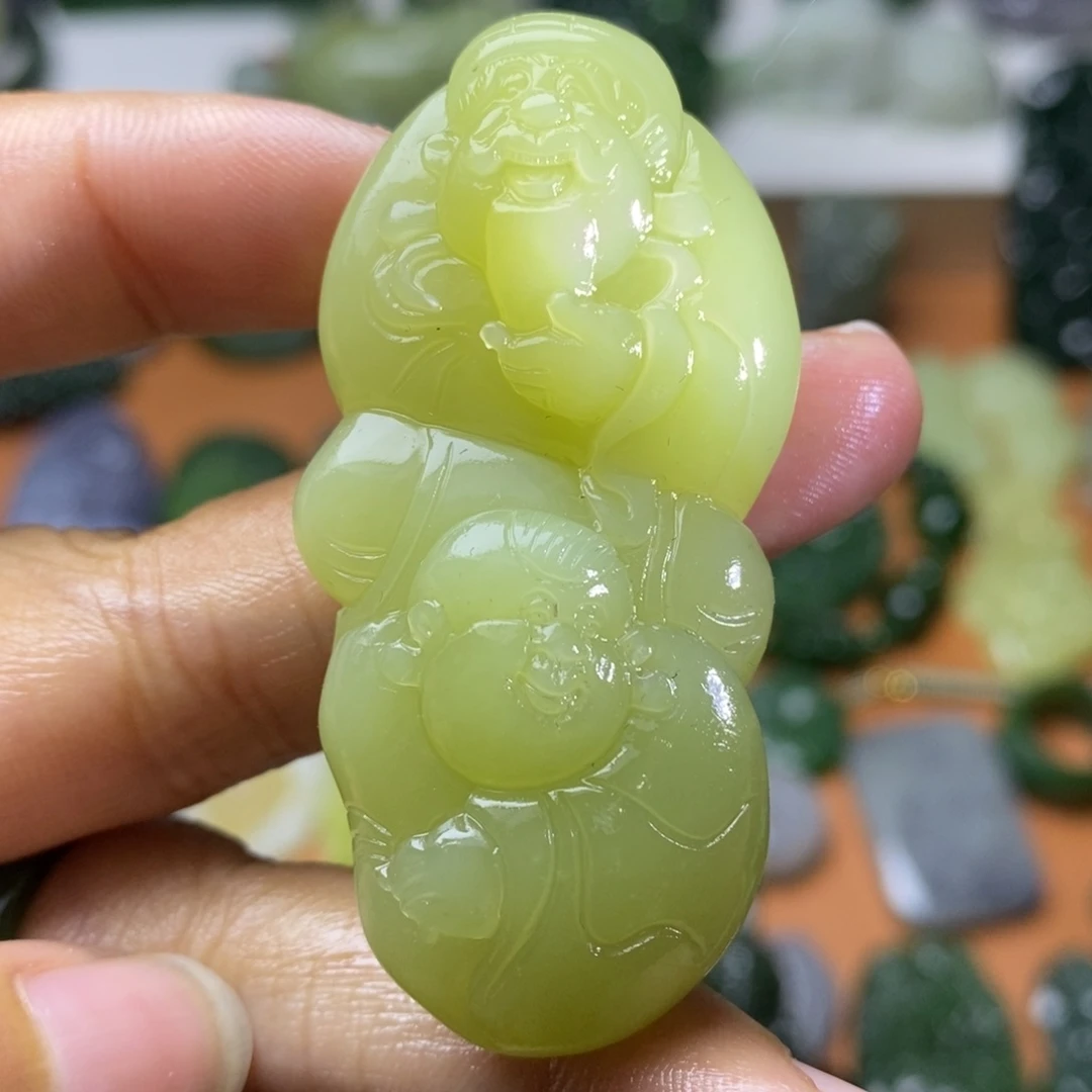 和田玉未镶嵌颈饰