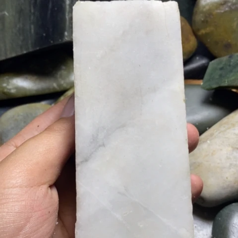 未镶嵌和田玉（糖玉）挂件