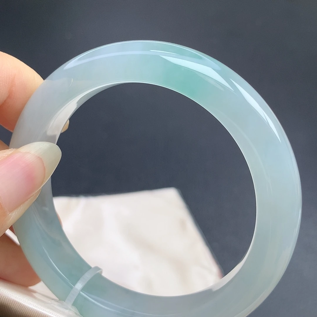 翡翠未镶嵌手镯55圈口